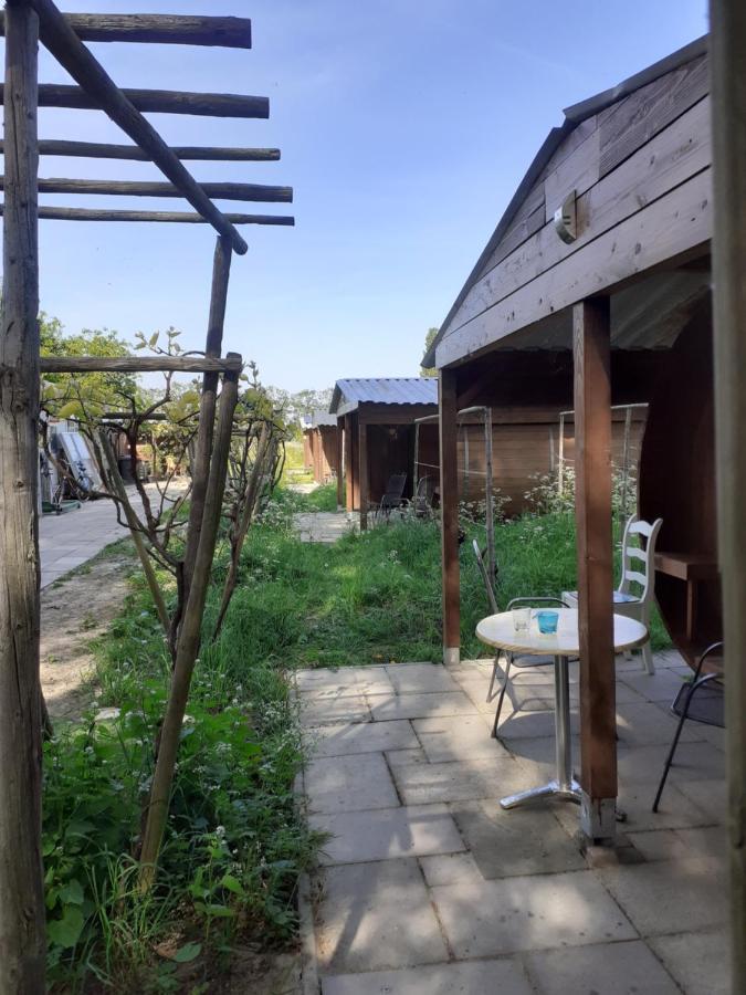 Wijndomein De Vier Ambachten -Overnachten In De Wijngaard Simonshaven Exteriér fotografie